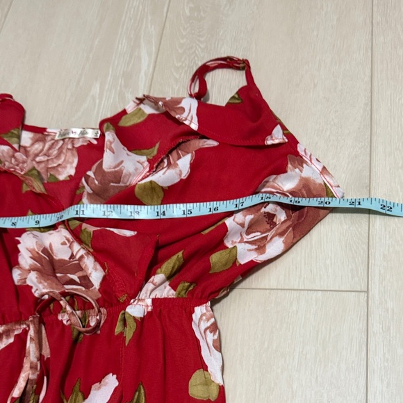 3/$10 Heart Hips Red Floral High Low Dress - Picture 4 of 8